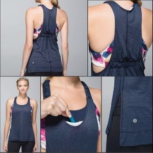 Lululemon Stash It Tank Sz 10 Navy Floral